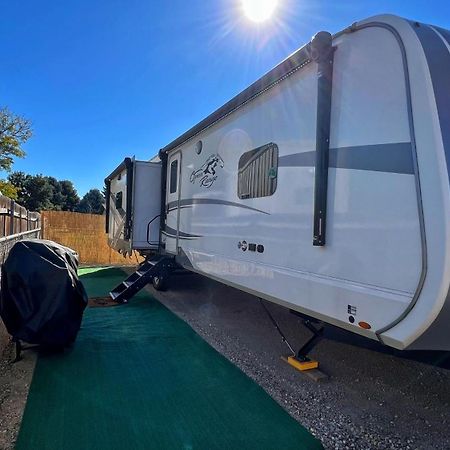 Luxury Glamping Near Idaho Event Center In Nampa Apartment Exterior photo